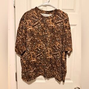 No Boundaries Men's Brown Camouflage Button Down Shirt